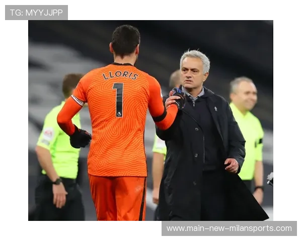 冠军教练战术手册被媒体连夜拆解，热议不断