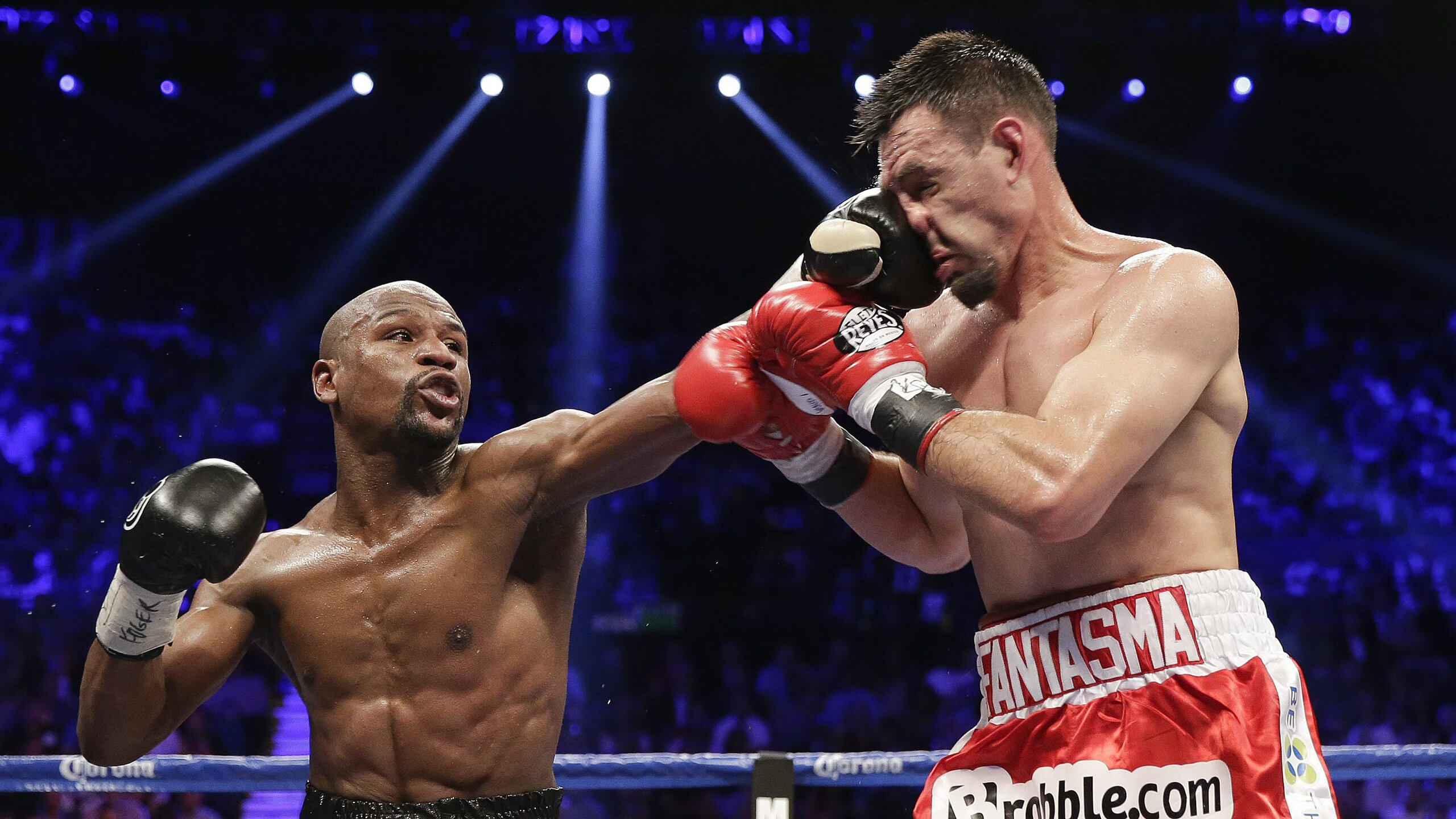 AC Milan-经典绝杀：那些比赛中令人难以忘怀的精彩瞬间，比赛精彩绝伦